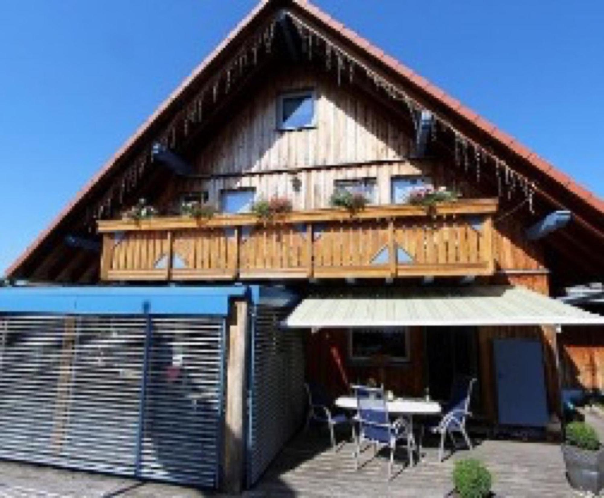 Ferienwohnung Im Holzhaus دوناوشينغن المظهر الخارجي الصورة